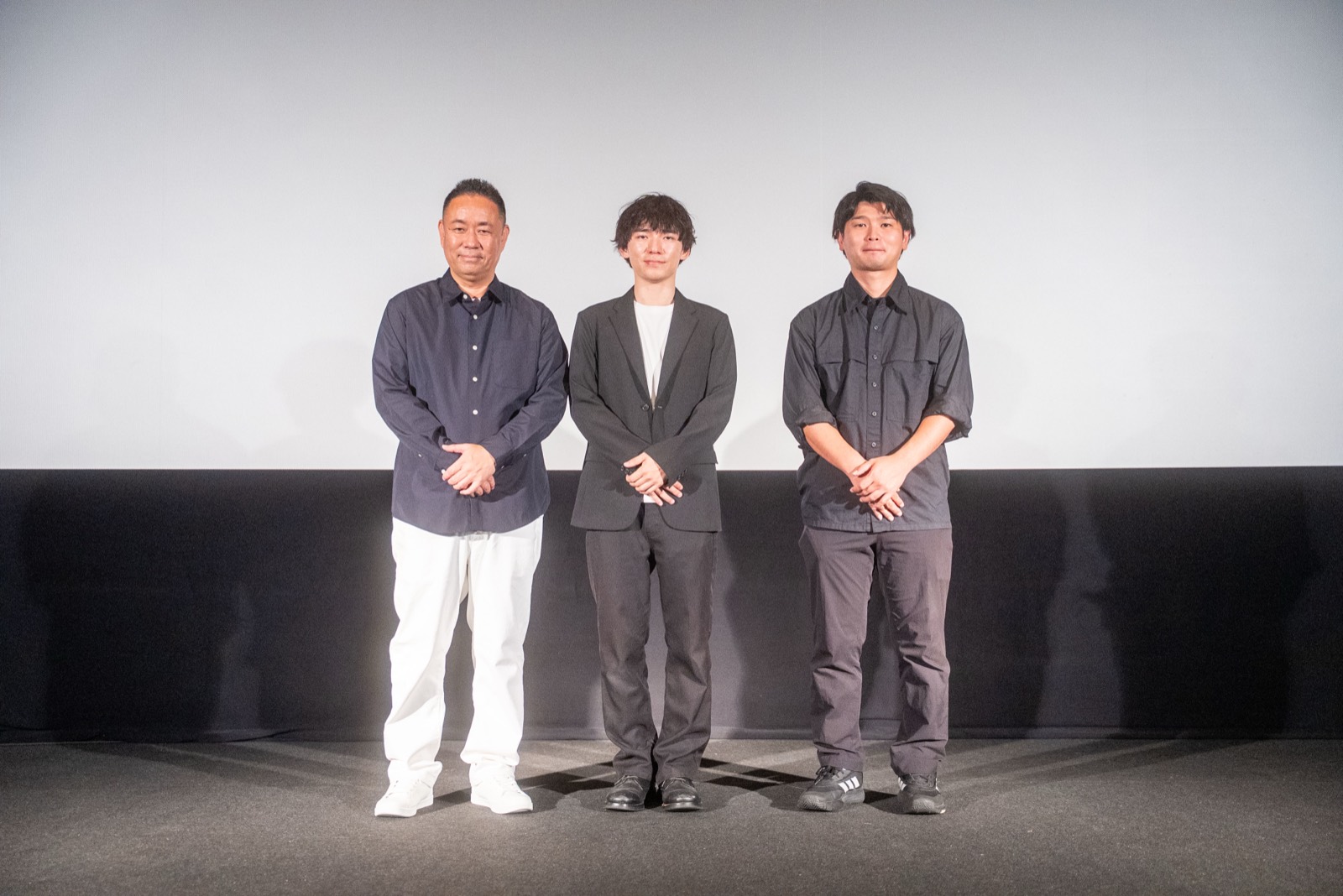 ステージに並ぶ監督たち